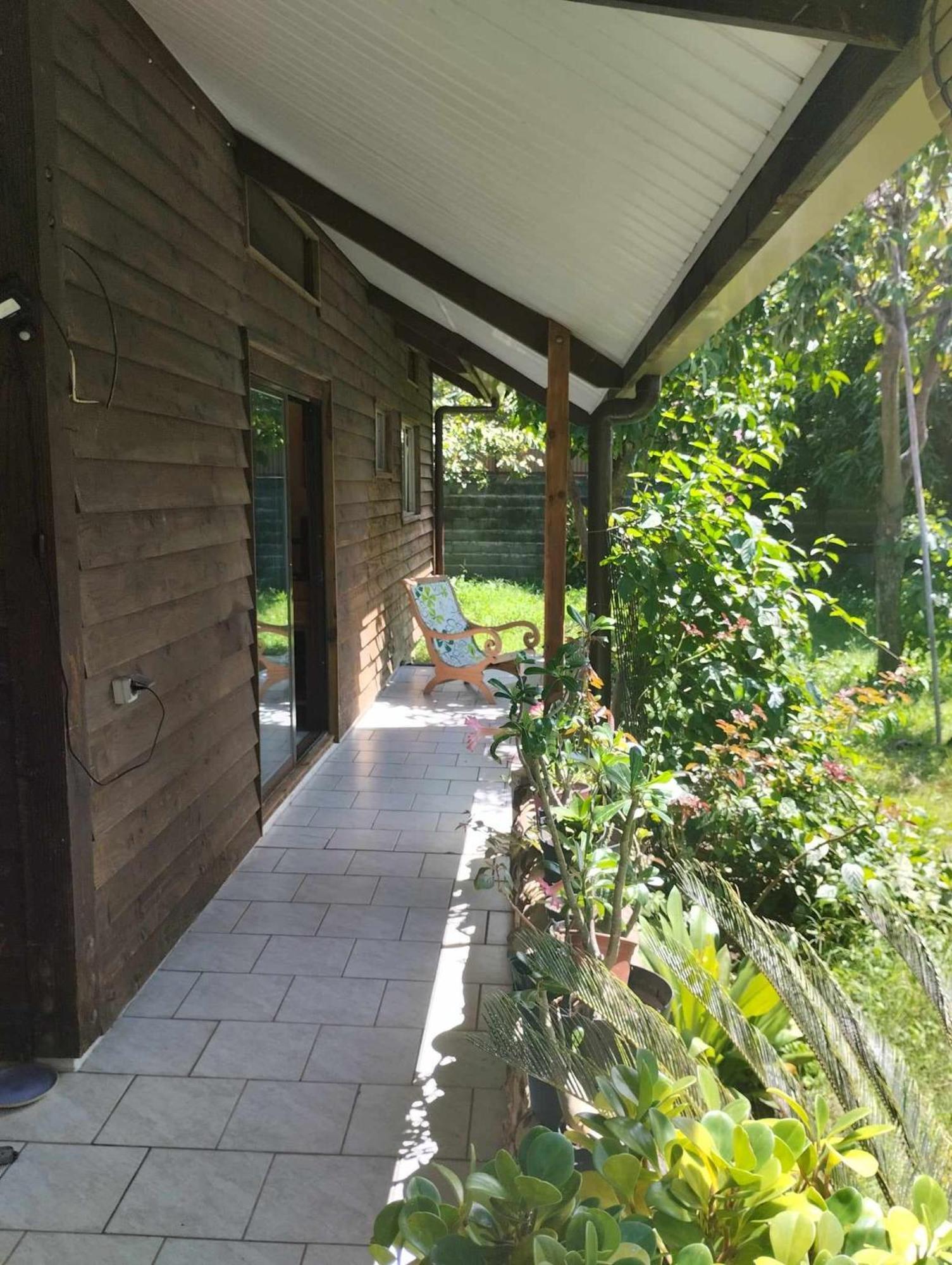 Tema'E Beach House Temae Екстериор снимка