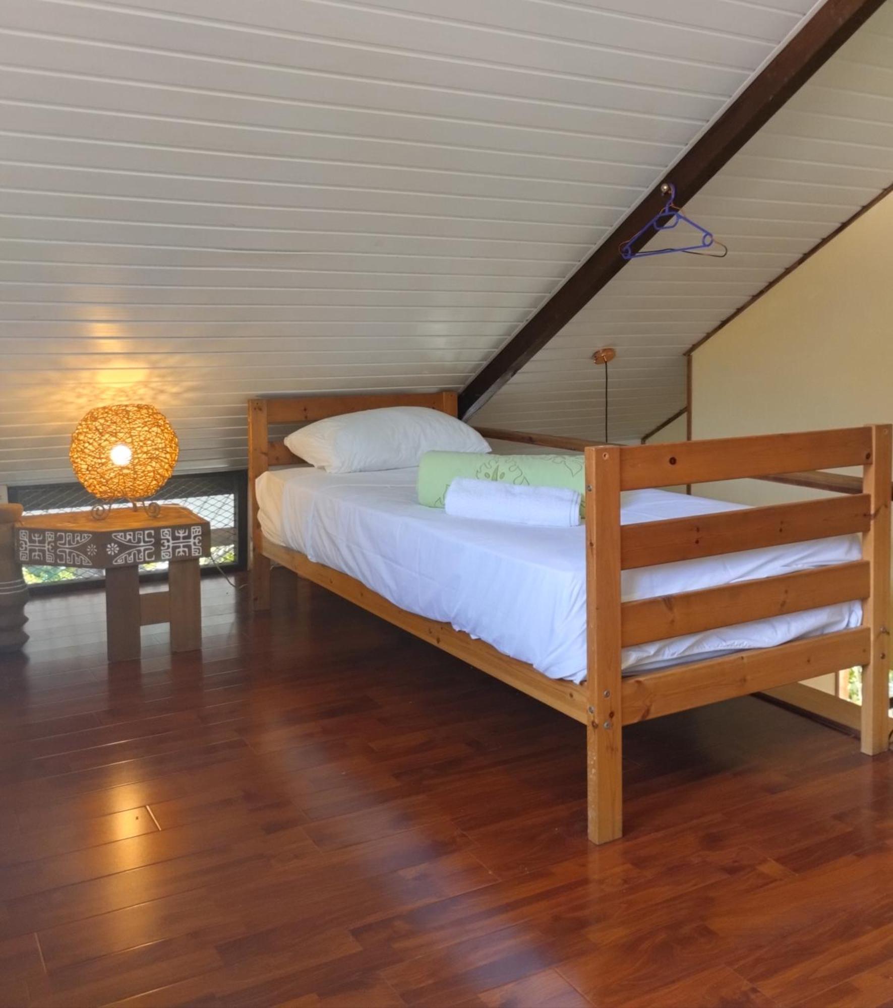 Tema'E Beach House Temae Екстериор снимка